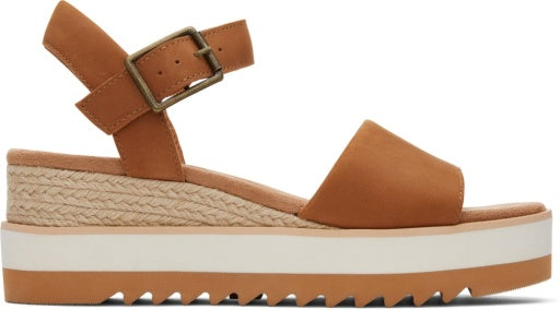 Toms Diana Tan
