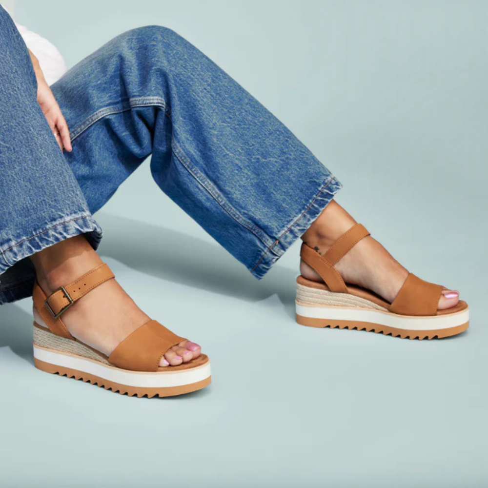 Toms Diana Tan Leather
